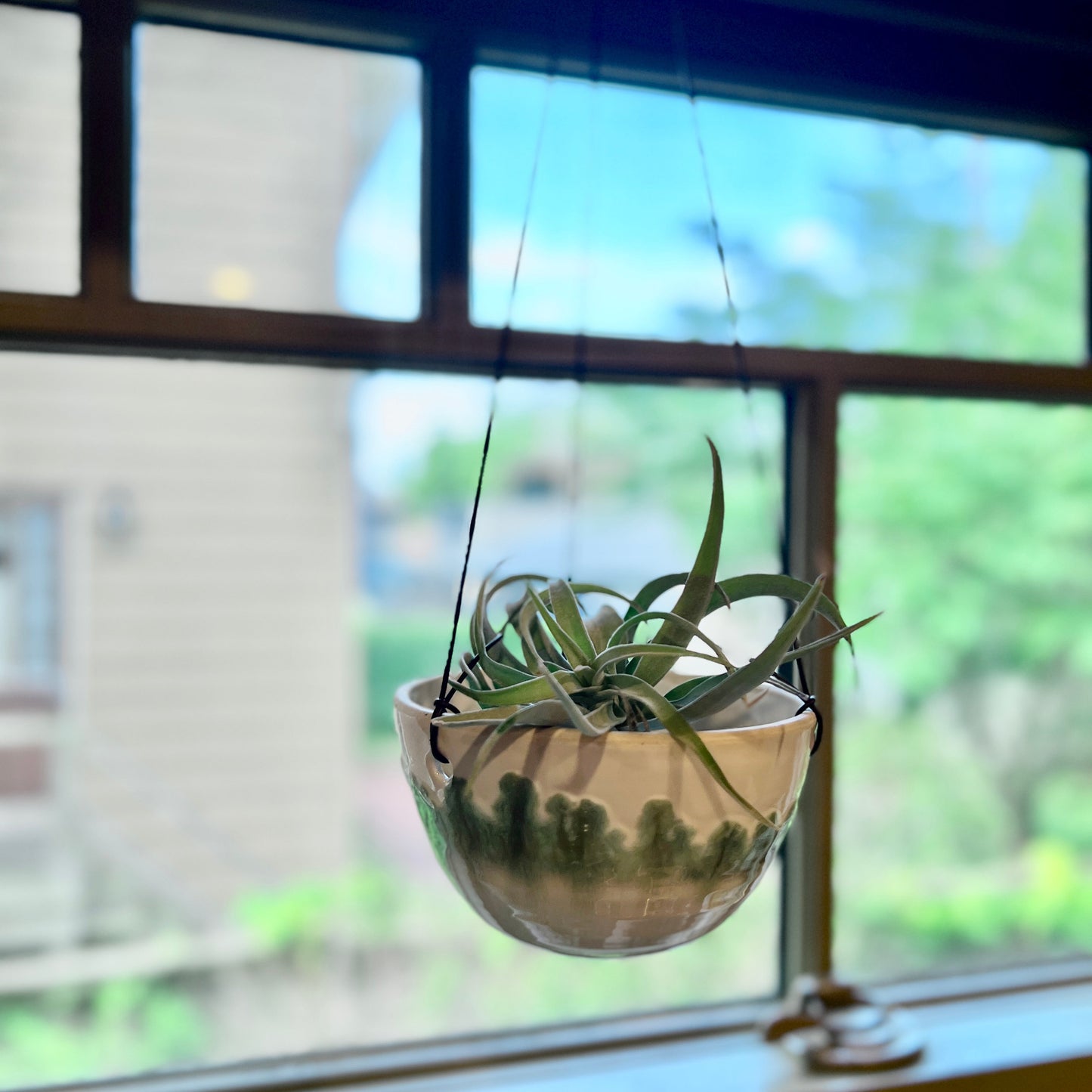 Floating White Planter
